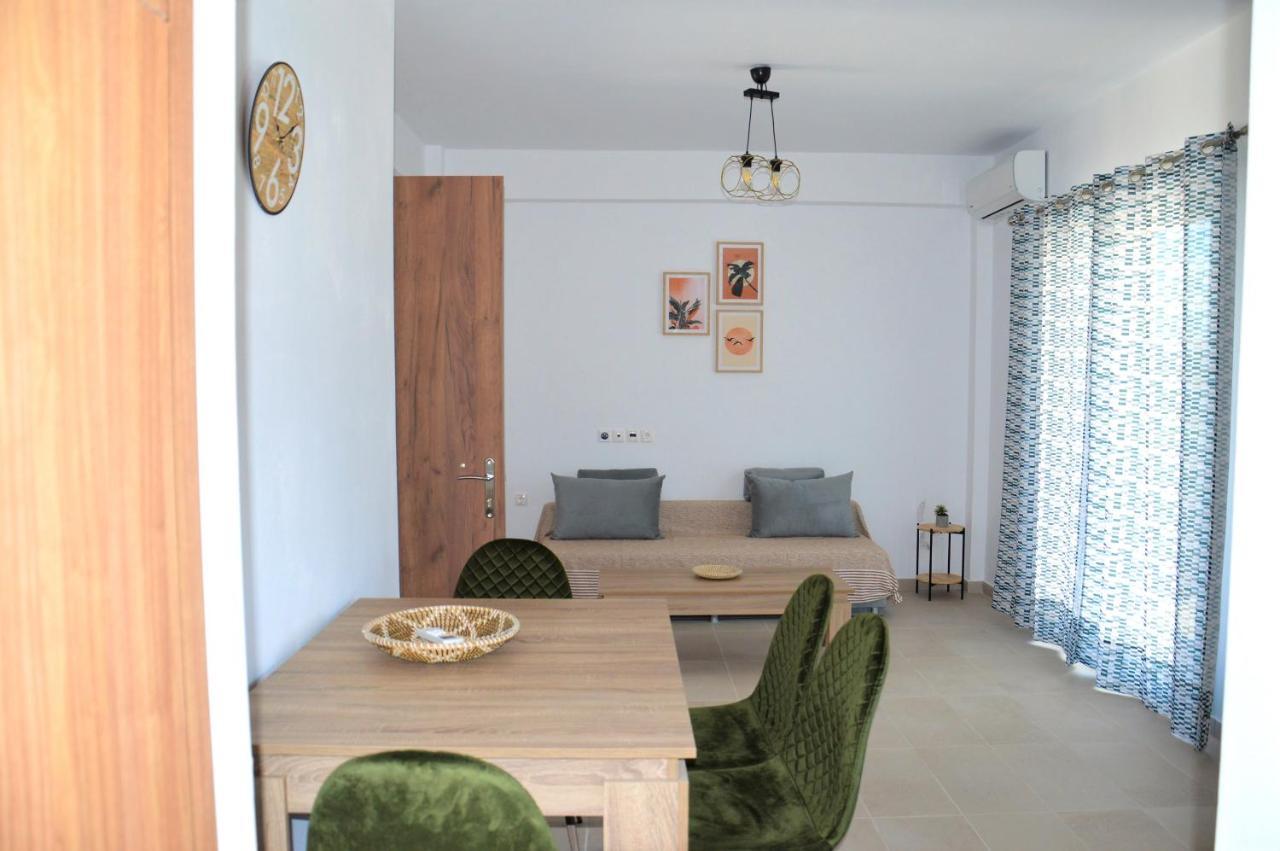 Α & D Perikleous Apartments Kastro-Kyllini Exteriör bild
