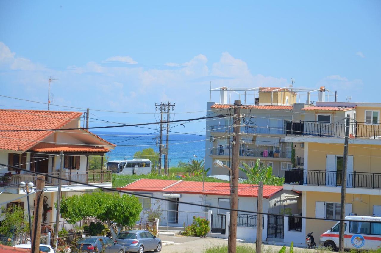 Α & D Perikleous Apartments Kastro-Kyllini Exteriör bild