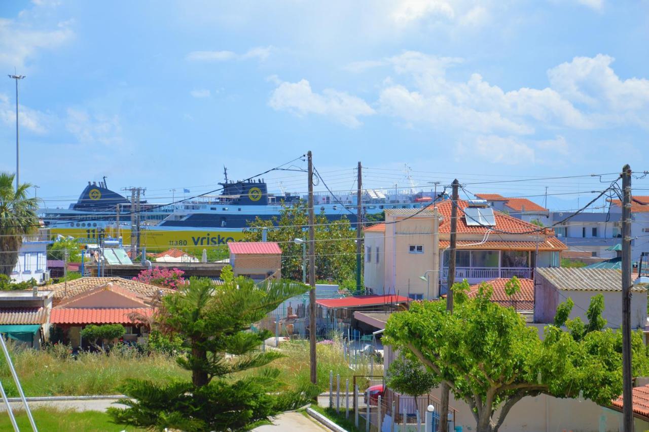 Α & D Perikleous Apartments Kastro-Kyllini Exteriör bild