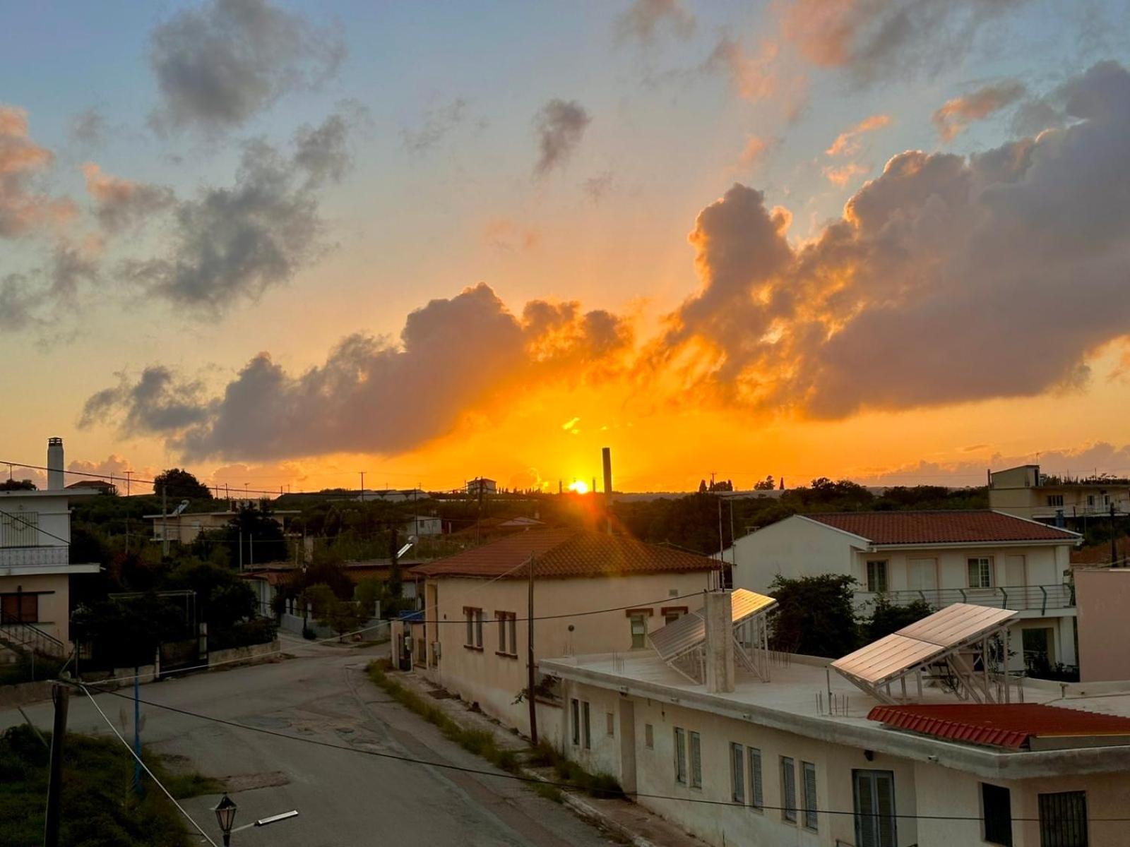 Α & D Perikleous Apartments Kastro-Kyllini Exteriör bild